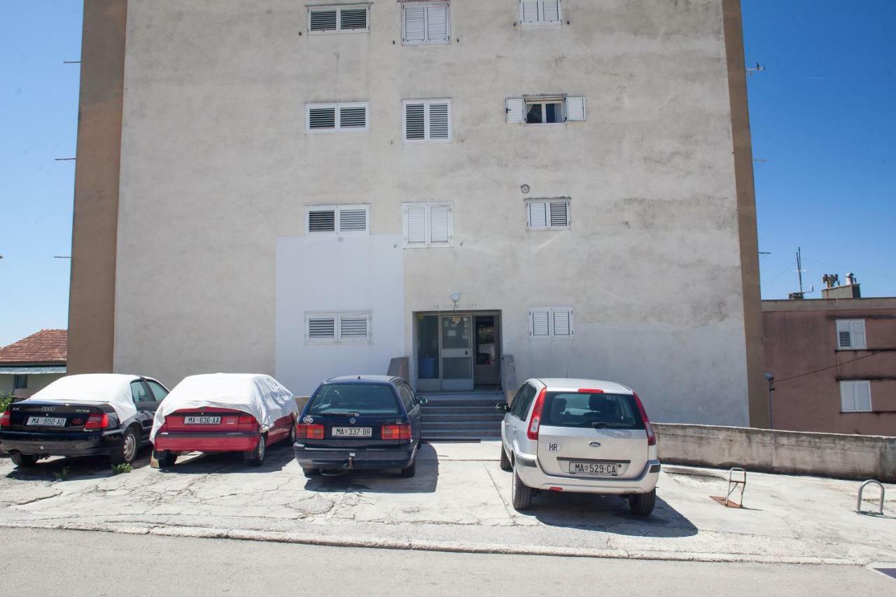 Apartment Dolores Makarska Esterno foto